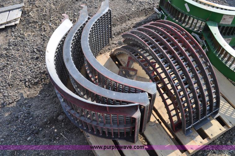 image for item A5989 2004 Case IH 2388 combine