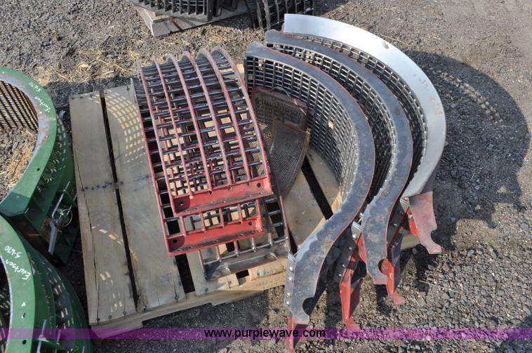 image for item A5989 2004 Case IH 2388 combine