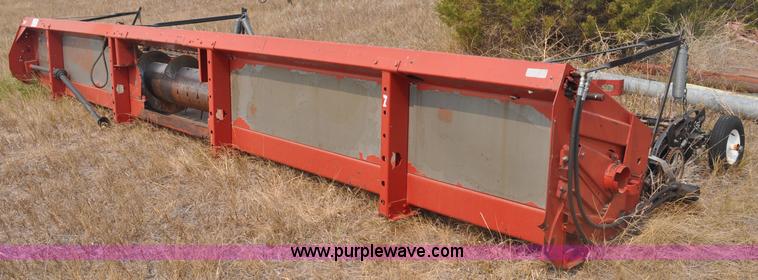 image for item A5990 1989 Case IH 1010 25' pickup header