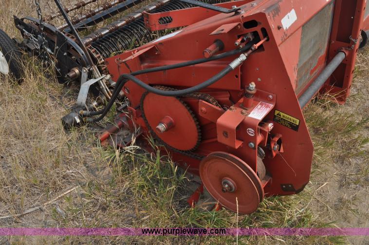 image for item A5990 1989 Case IH 1010 25' pickup header