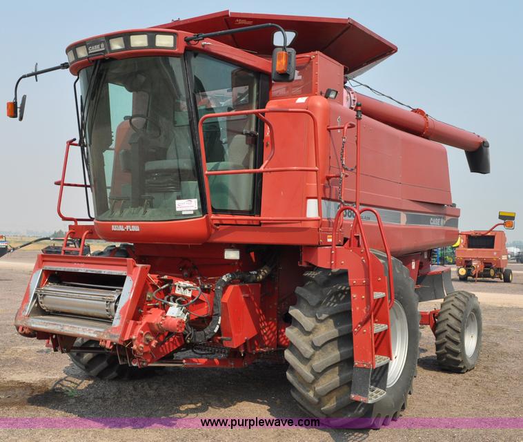 image for item A5991 2005 Case IH 2388 combine