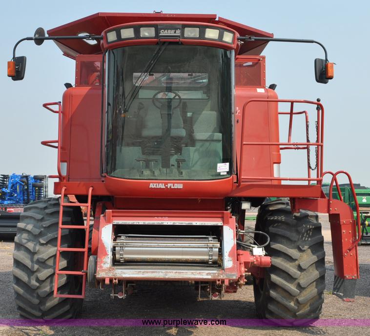 image for item A5991 2005 Case IH 2388 combine