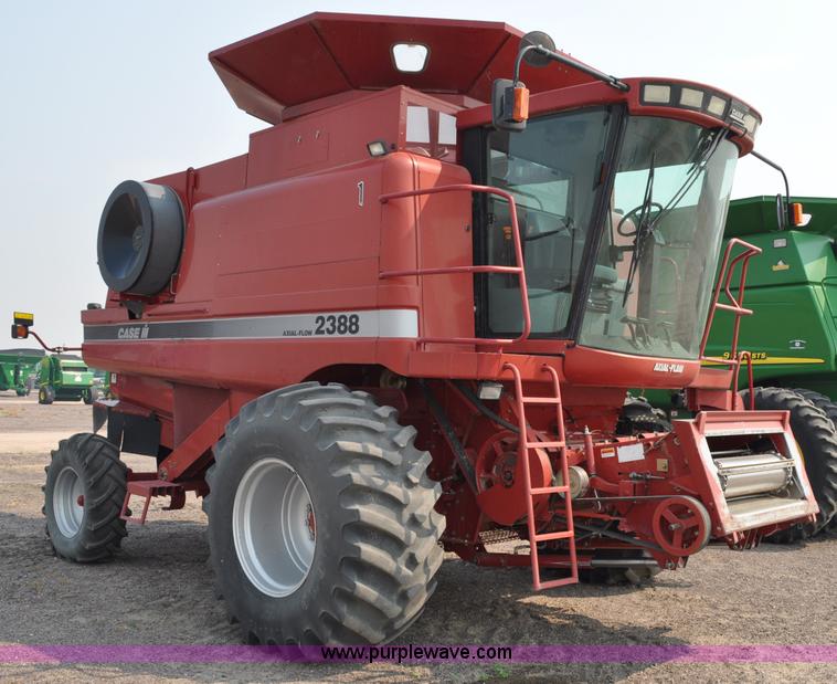 image for item A5991 2005 Case IH 2388 combine
