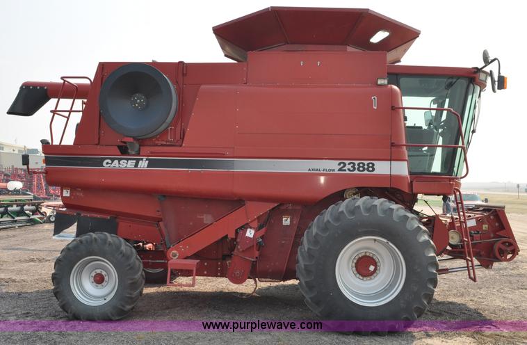 image for item A5991 2005 Case IH 2388 combine