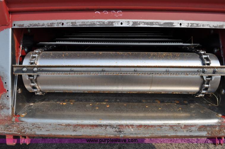 image for item A5991 2005 Case IH 2388 combine