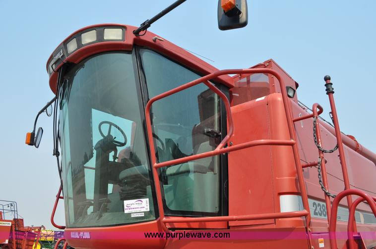 image for item A5991 2005 Case IH 2388 combine