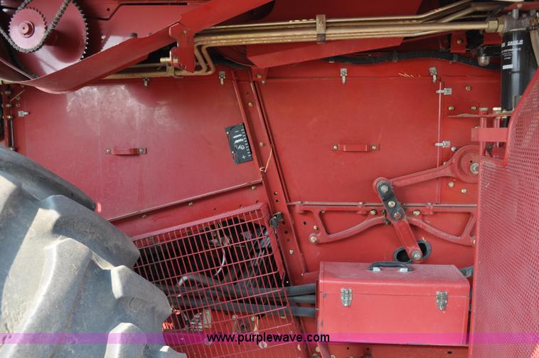 image for item A5991 2005 Case IH 2388 combine