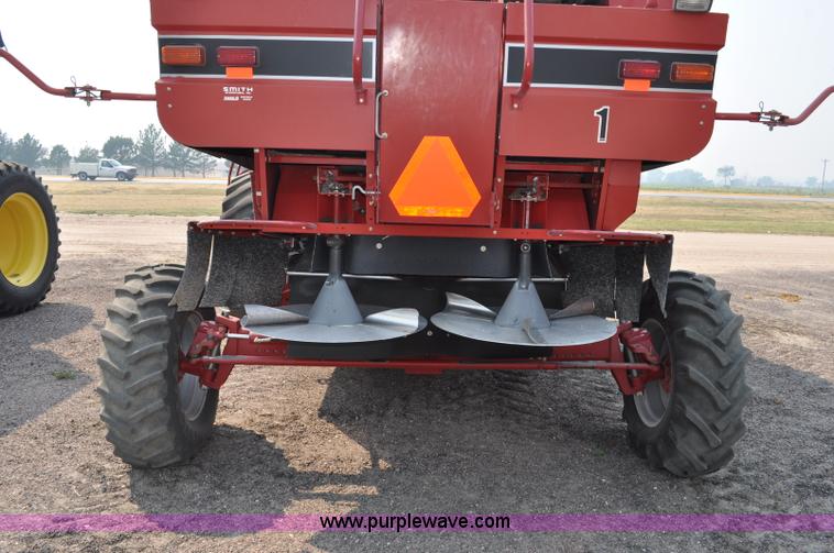 image for item A5991 2005 Case IH 2388 combine