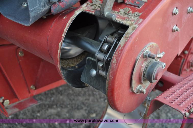 image for item A5991 2005 Case IH 2388 combine