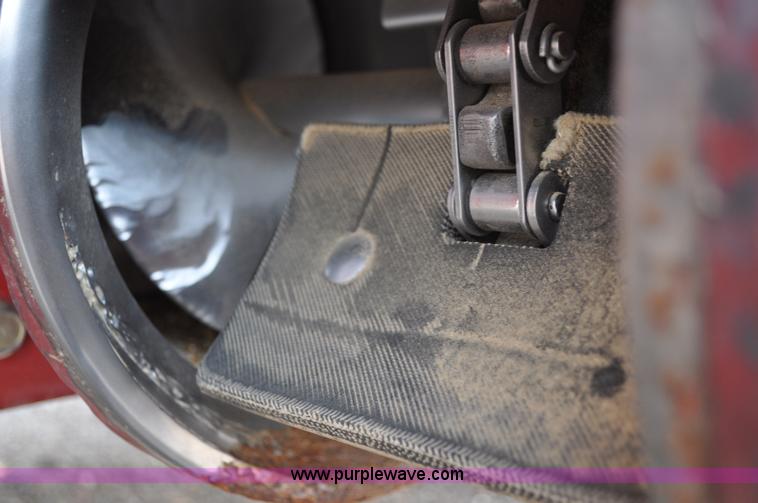 image for item A5991 2005 Case IH 2388 combine