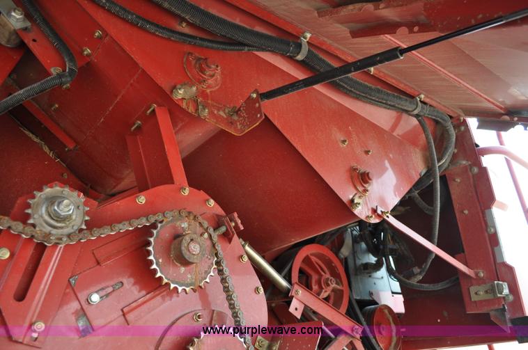 image for item A5991 2005 Case IH 2388 combine