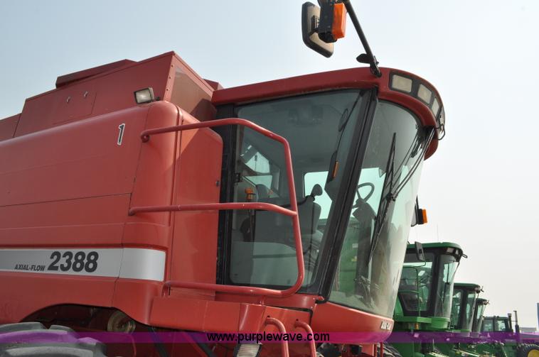 image for item A5991 2005 Case IH 2388 combine