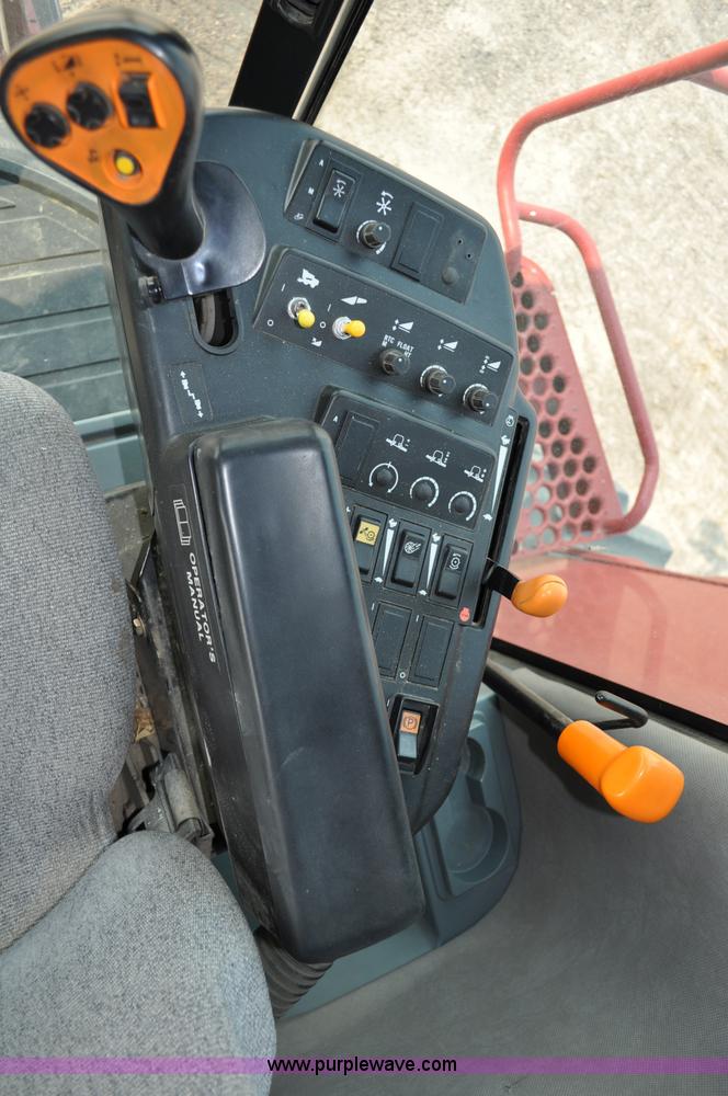 image for item A5991 2005 Case IH 2388 combine