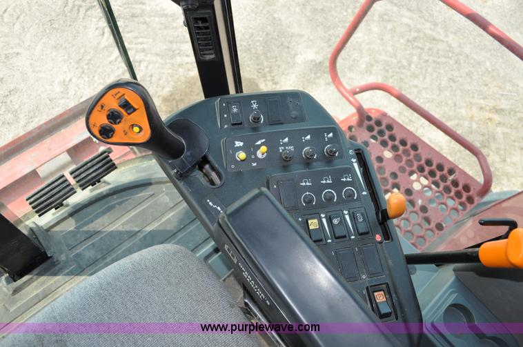 image for item A5991 2005 Case IH 2388 combine