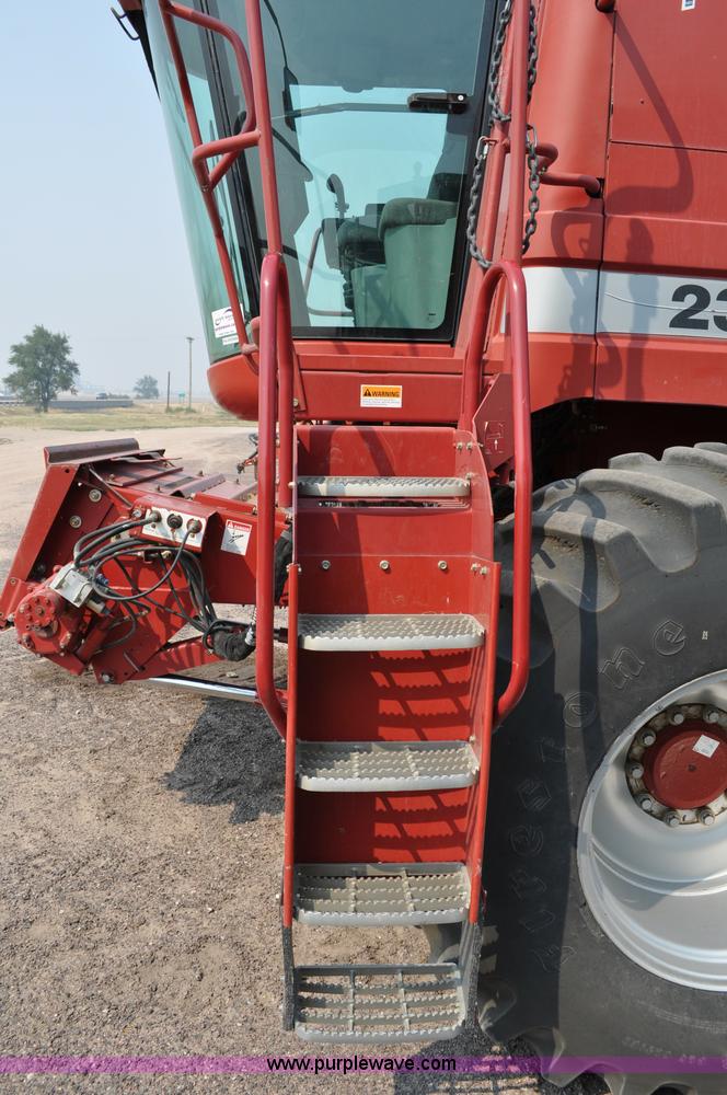 image for item A5991 2005 Case IH 2388 combine