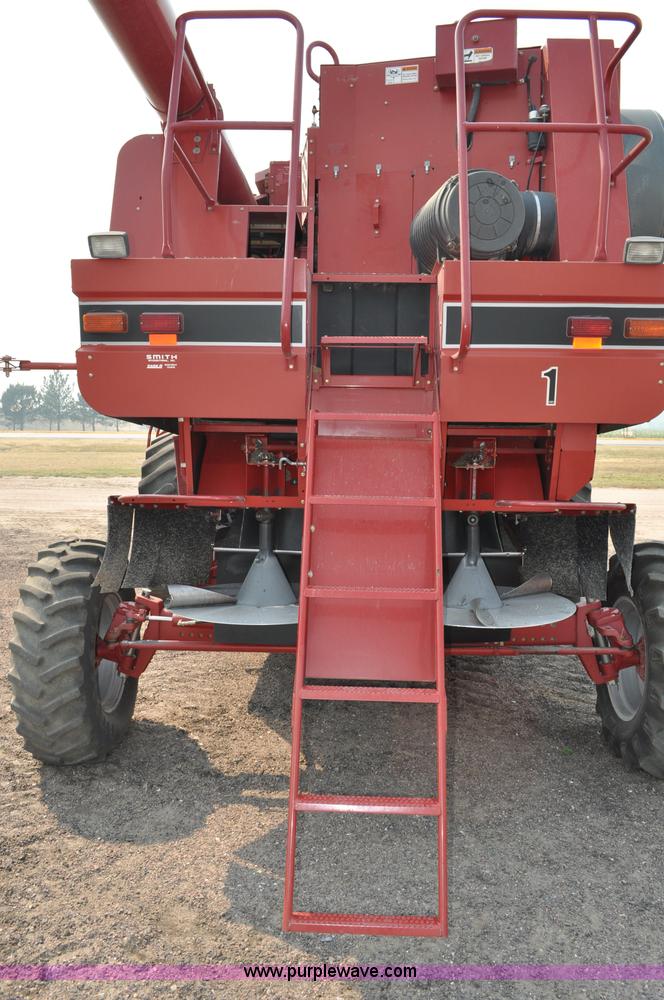 image for item A5991 2005 Case IH 2388 combine