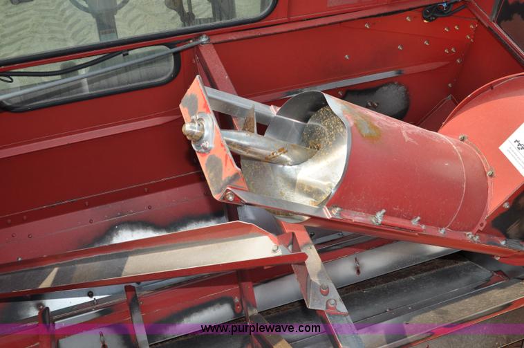 image for item A5991 2005 Case IH 2388 combine