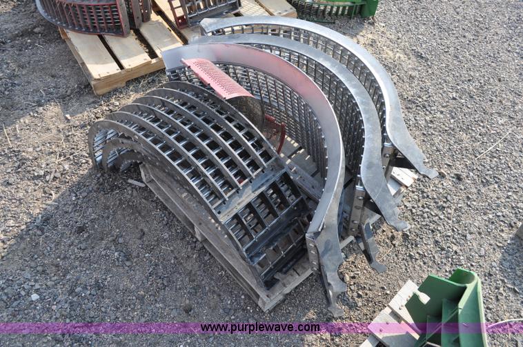 image for item A5991 2005 Case IH 2388 combine