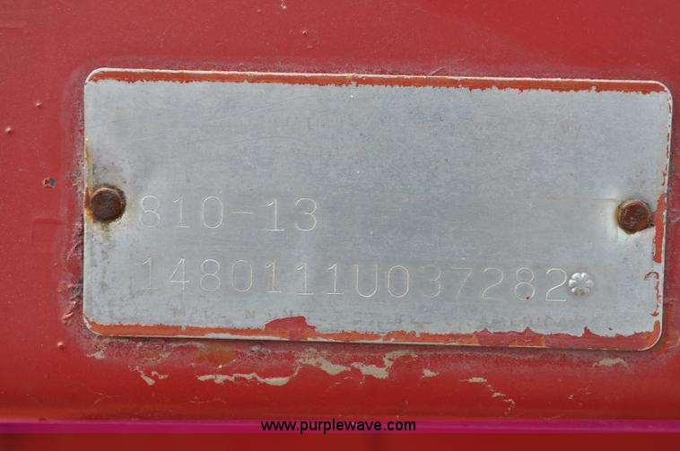 image for item A5992 1981 Case IH 810 pickup header