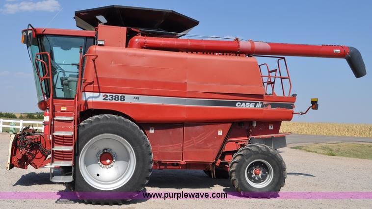 image for item A5995 2004 Case IH 2388 combine