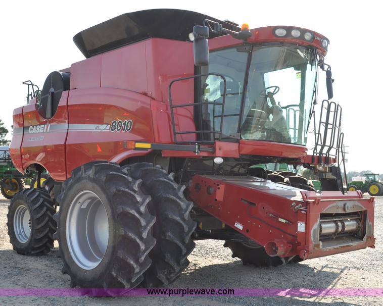 image for item A5996 2008 Case IH 8010 combine