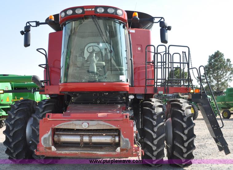 image for item A5996 2008 Case IH 8010 combine