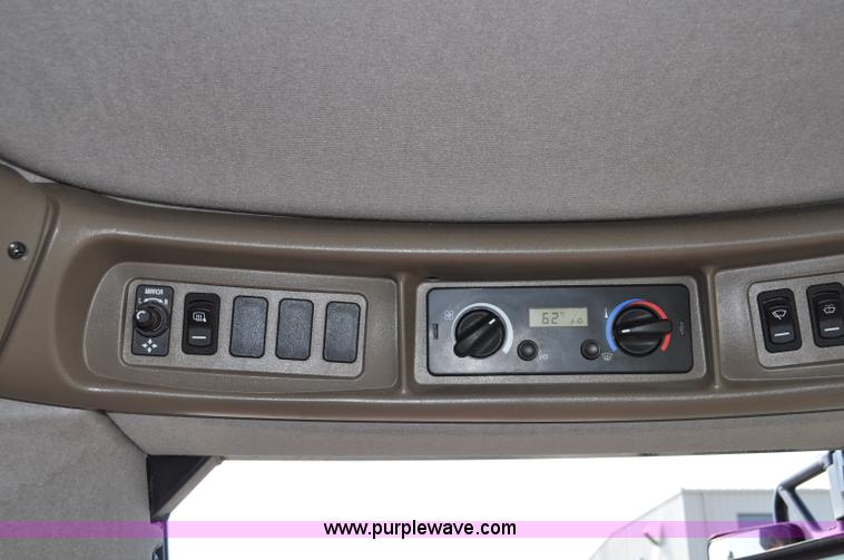 image for item A5996 2008 Case IH 8010 combine