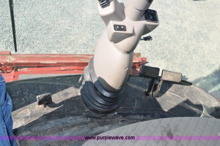 image for item A5996 2008 Case IH 8010 combine