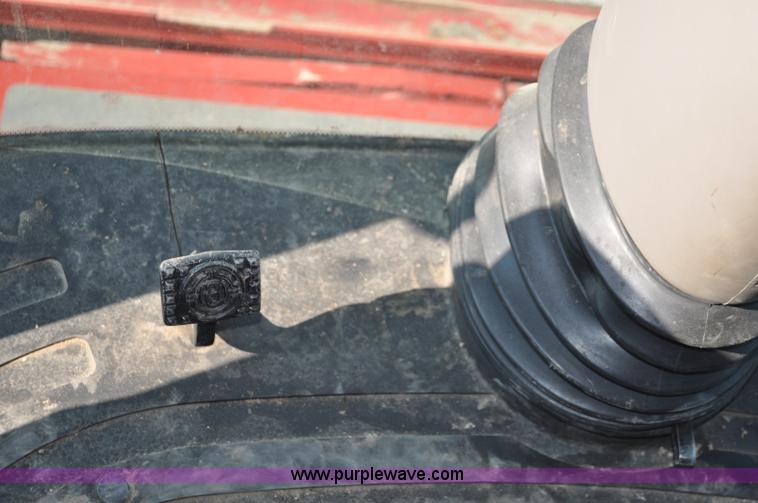 image for item A5996 2008 Case IH 8010 combine