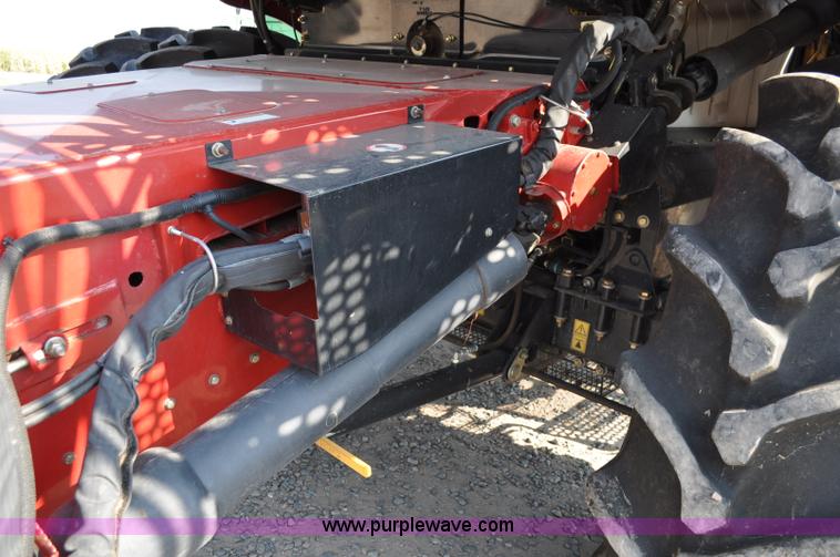 image for item A5996 2008 Case IH 8010 combine