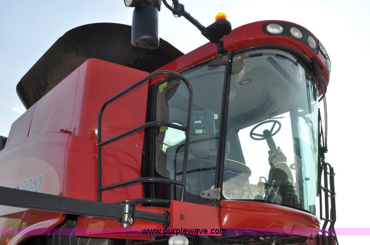 image for item A5996 2008 Case IH 8010 combine