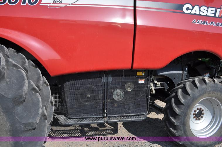 image for item A5996 2008 Case IH 8010 combine