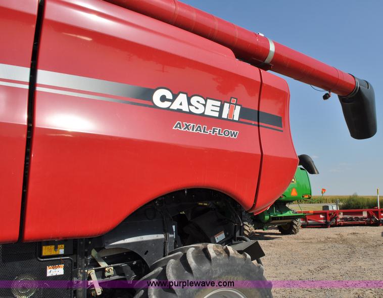 image for item A5996 2008 Case IH 8010 combine