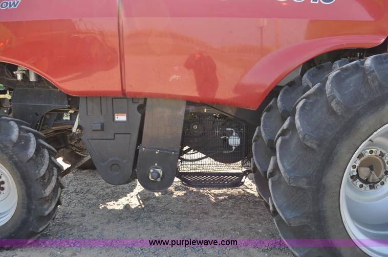 image for item A5996 2008 Case IH 8010 combine