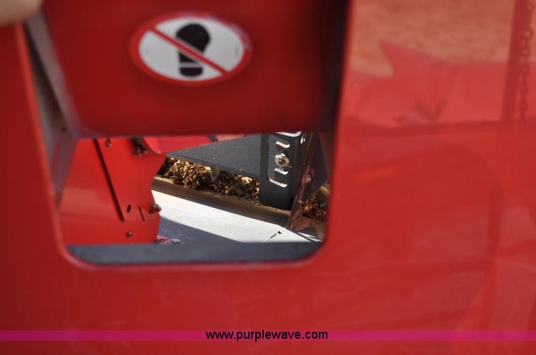 image for item A5996 2008 Case IH 8010 combine