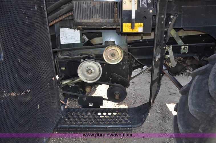 image for item A5996 2008 Case IH 8010 combine