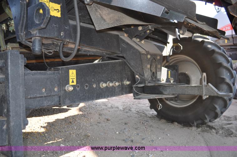 image for item A5996 2008 Case IH 8010 combine