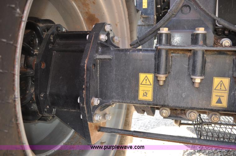 image for item A5996 2008 Case IH 8010 combine