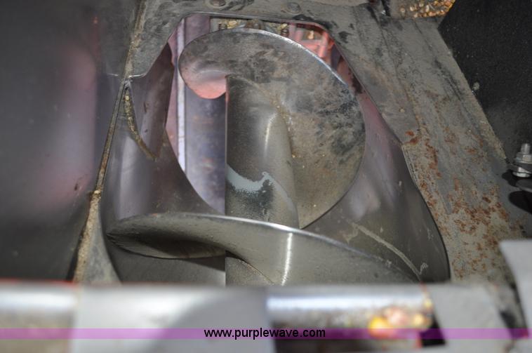 image for item A5996 2008 Case IH 8010 combine