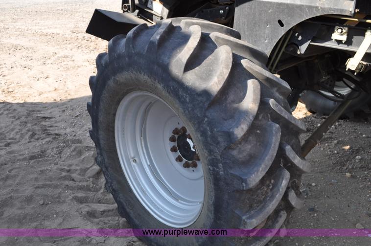 image for item A5996 2008 Case IH 8010 combine