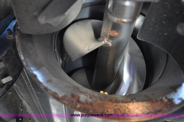 image for item A5996 2008 Case IH 8010 combine