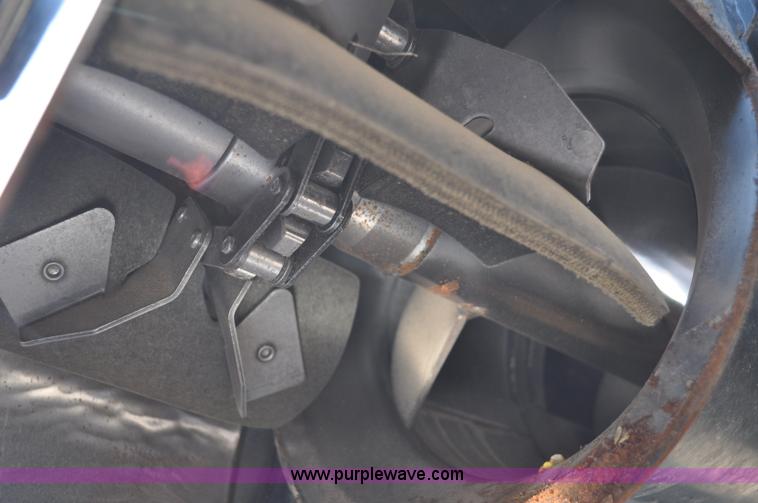 image for item A5996 2008 Case IH 8010 combine