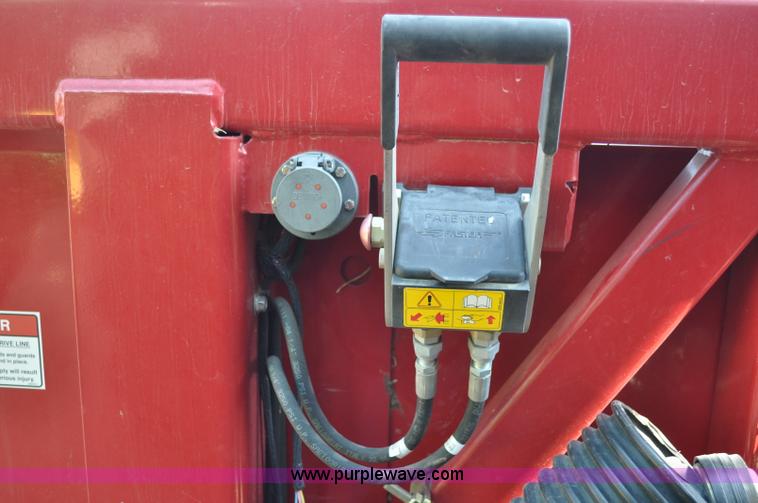 image for item A5997 2008 Case IH 2412 corn header
