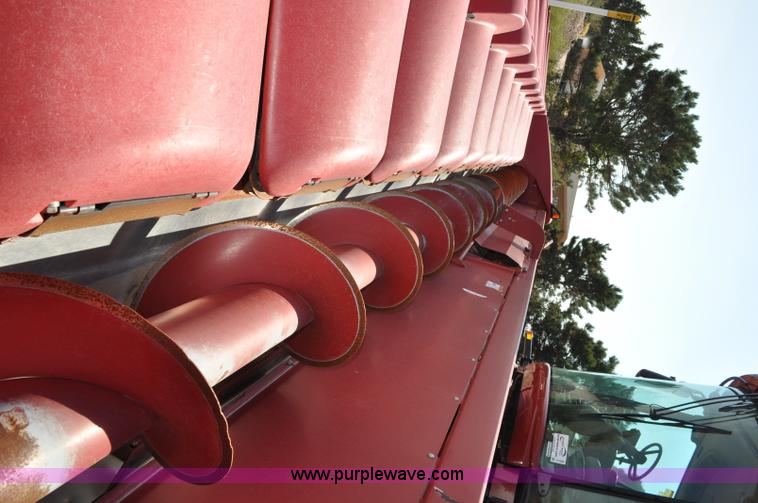 image for item A5997 2008 Case IH 2412 corn header