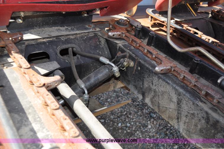 image for item A5997 2008 Case IH 2412 corn header