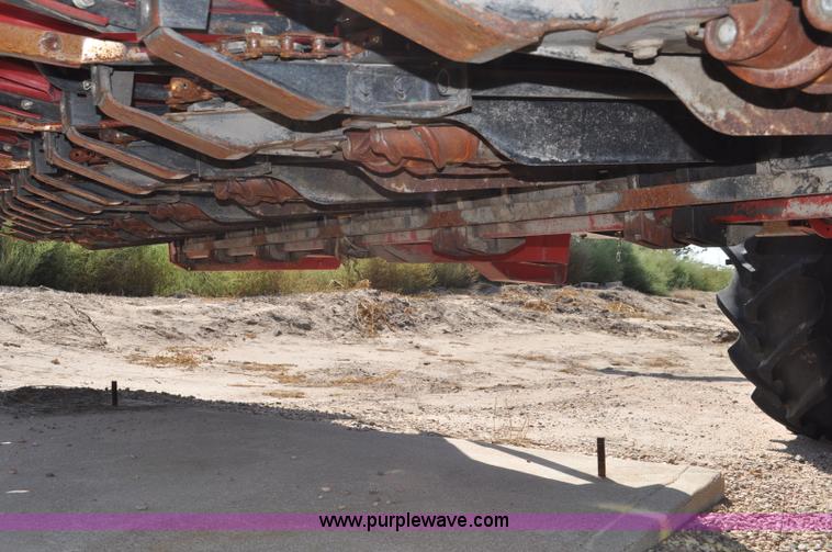 image for item A5997 2008 Case IH 2412 corn header