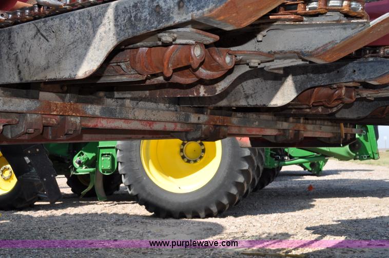 image for item A5997 2008 Case IH 2412 corn header