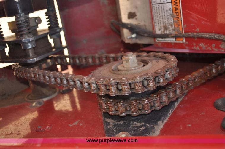 image for item A5997 2008 Case IH 2412 corn header