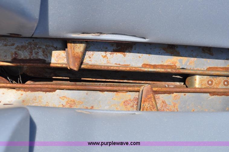 image for item A5999 1999 AGCO Gleaner corn header