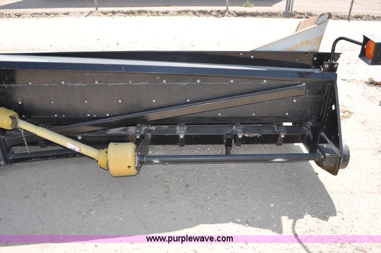 image for item A5999 1999 AGCO Gleaner corn header